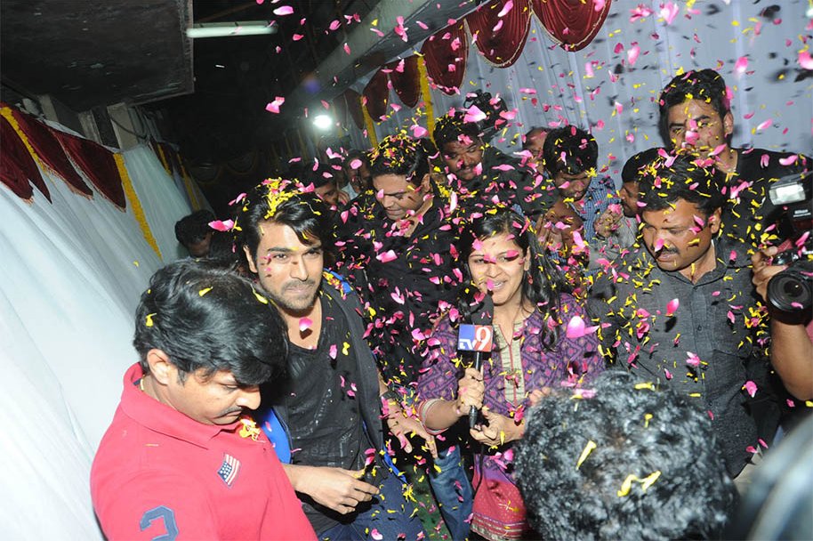 Yevadu-Trailer-Launch-at-Sandhya-70MM
